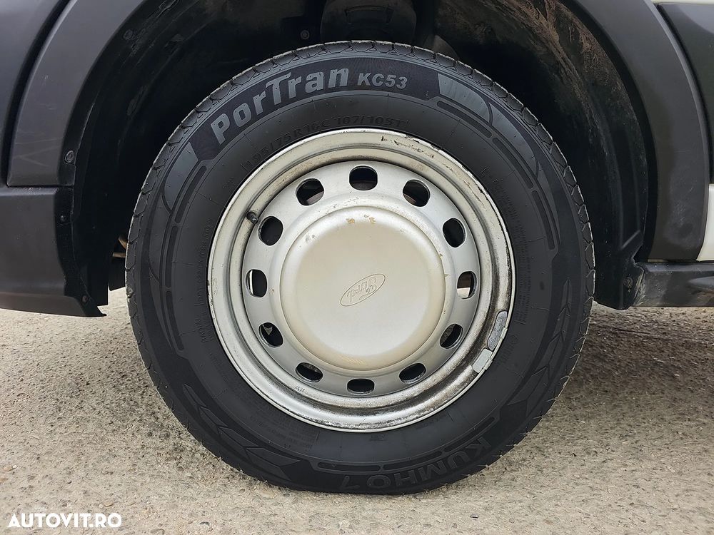 Ford Transit - 12