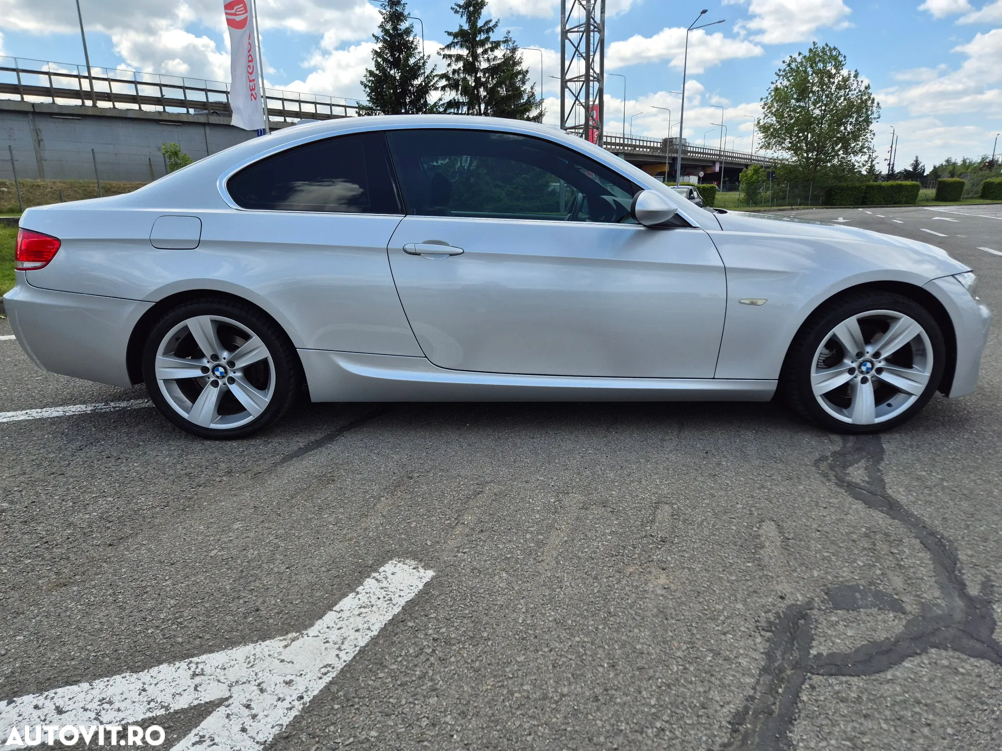 BMW Seria 3 325i Coupe Aut. - 4