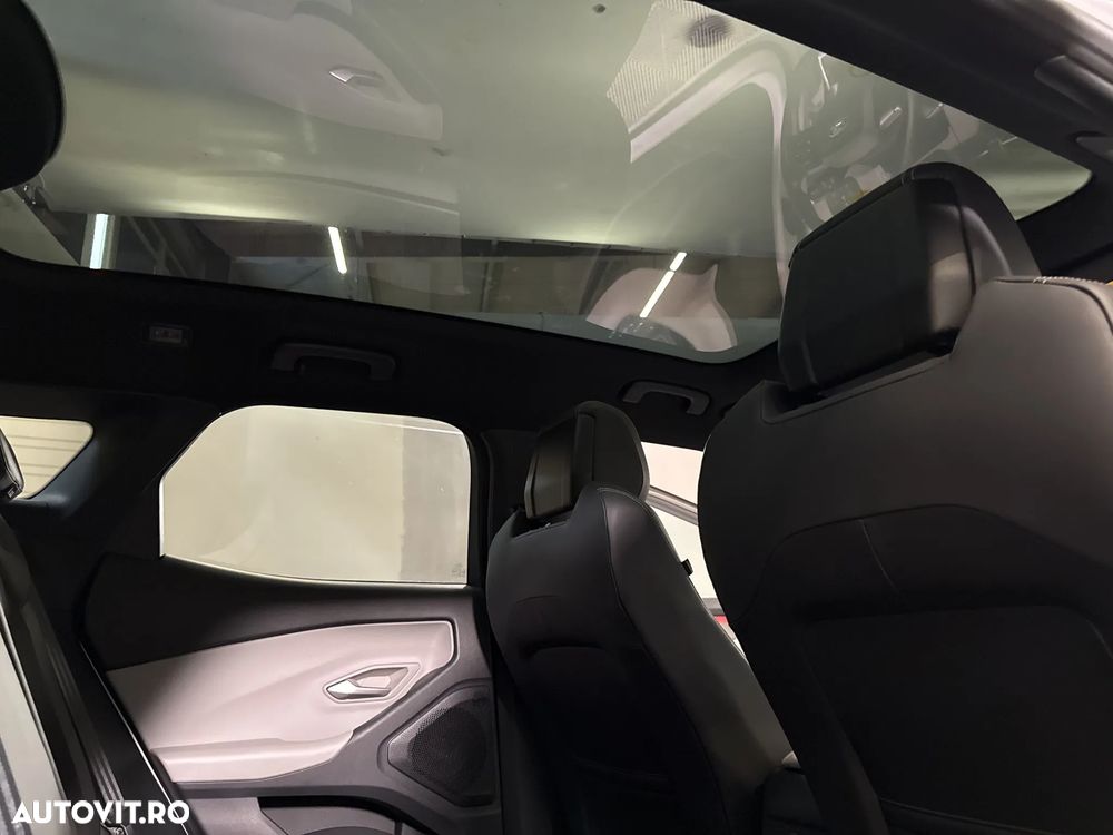 Ford Explorer - 24