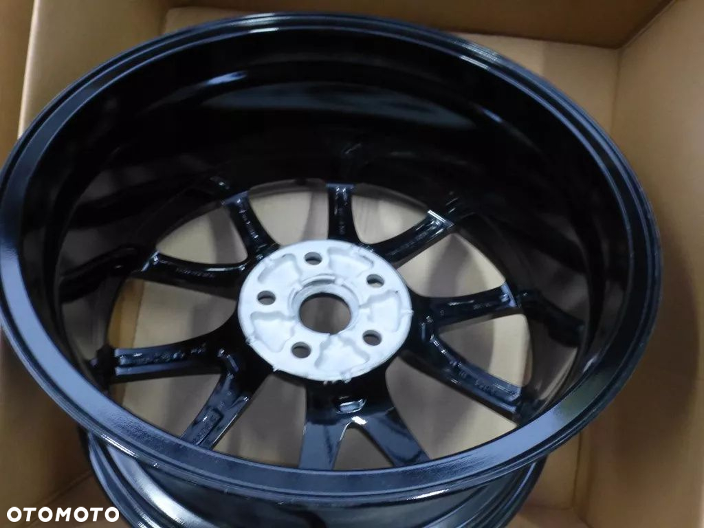 TESLA 3 1044221-00-B ORYGINALNE CHROM SHADOW 18'' - 9