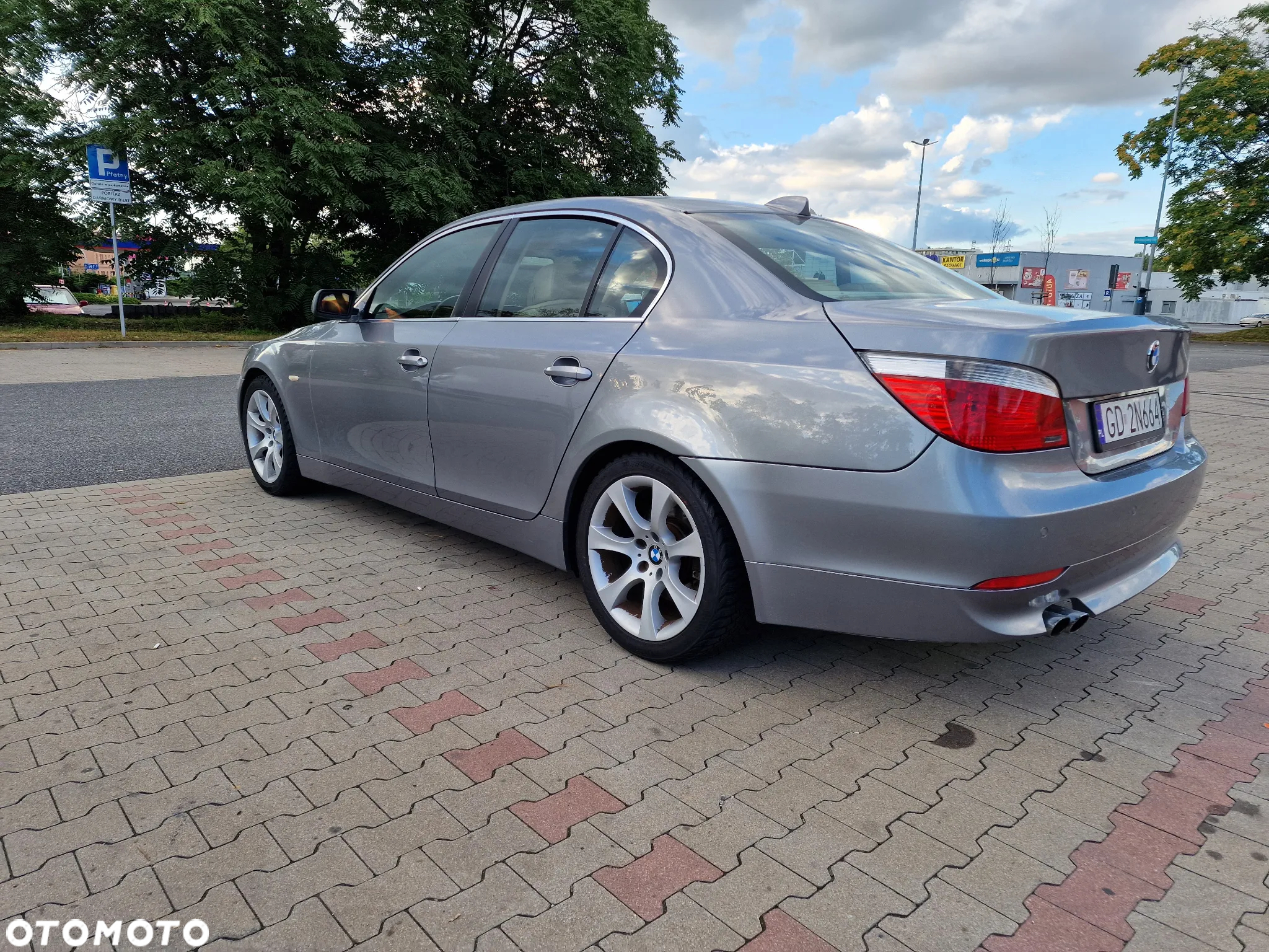 BMW Seria 5 530i - 35