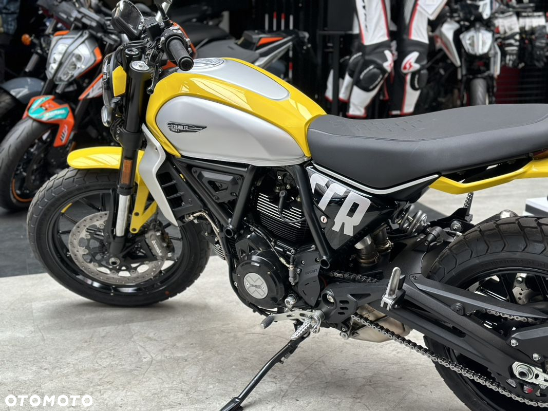 Ducati Scrambler - 10