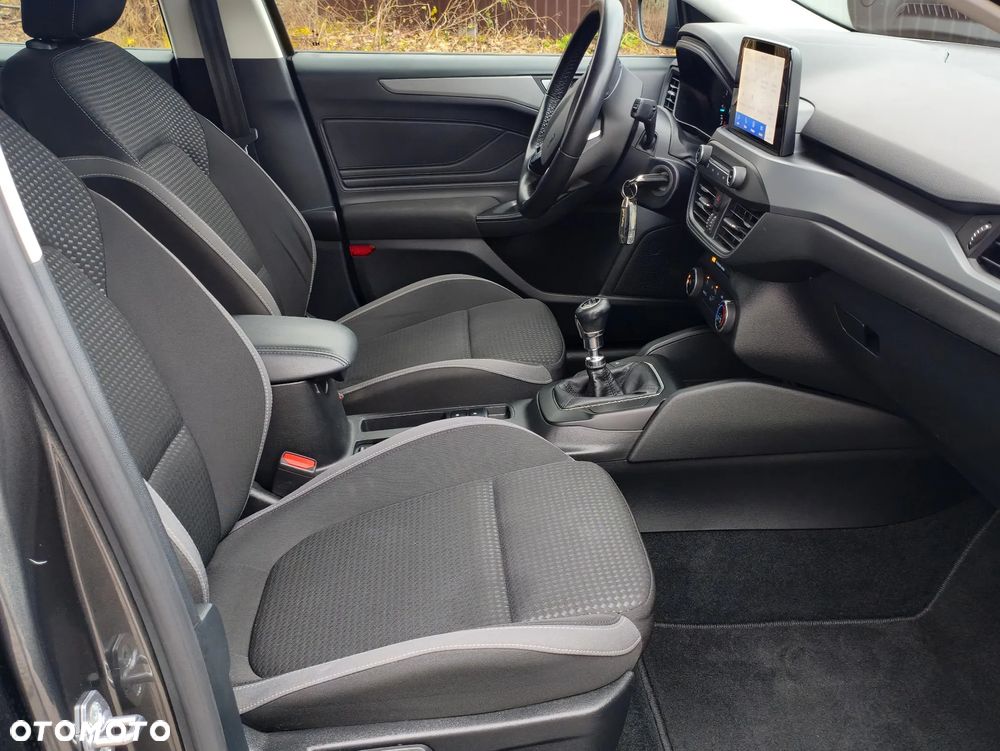 Ford Focus SW 1.5 TDCi DPF S&S Trend - 27