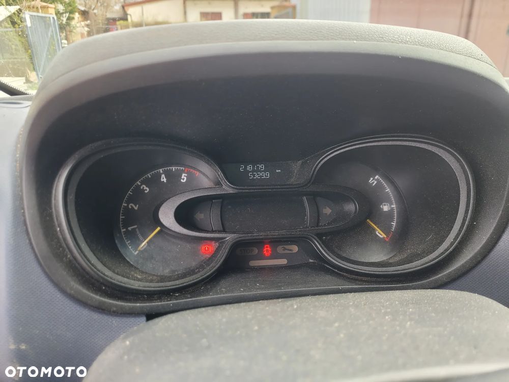 Opel Vivaro - 10