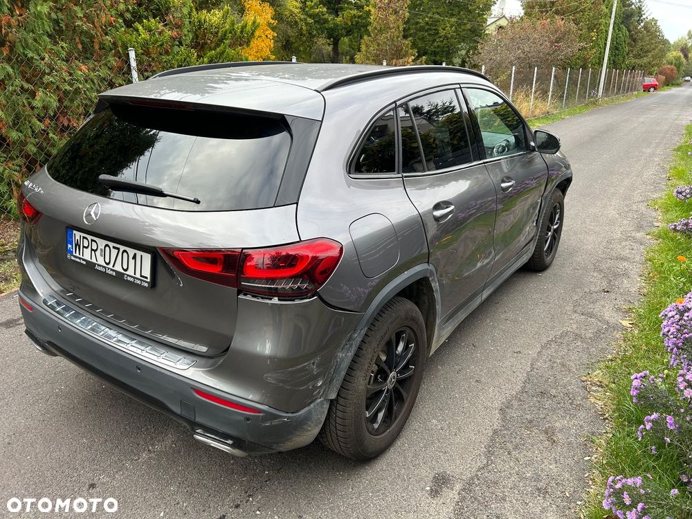 Mercedes-Benz GLA 250e Progressive - 3