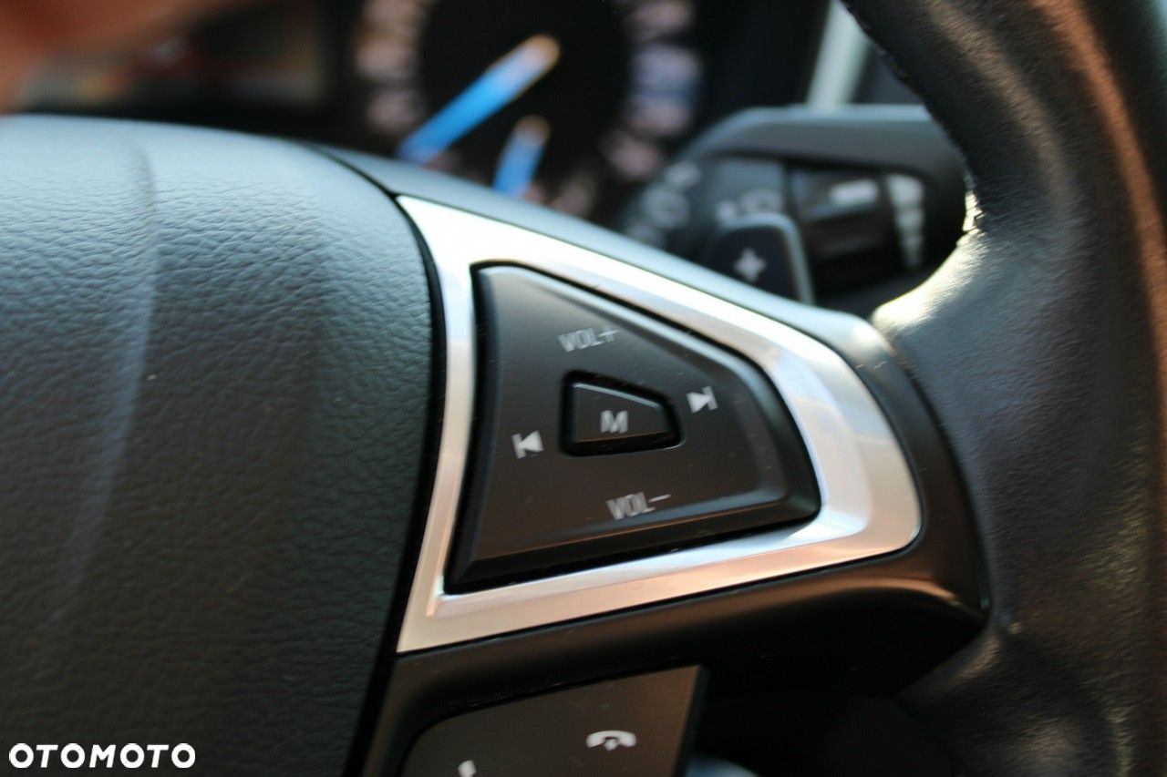 Ford Mondeo - 23