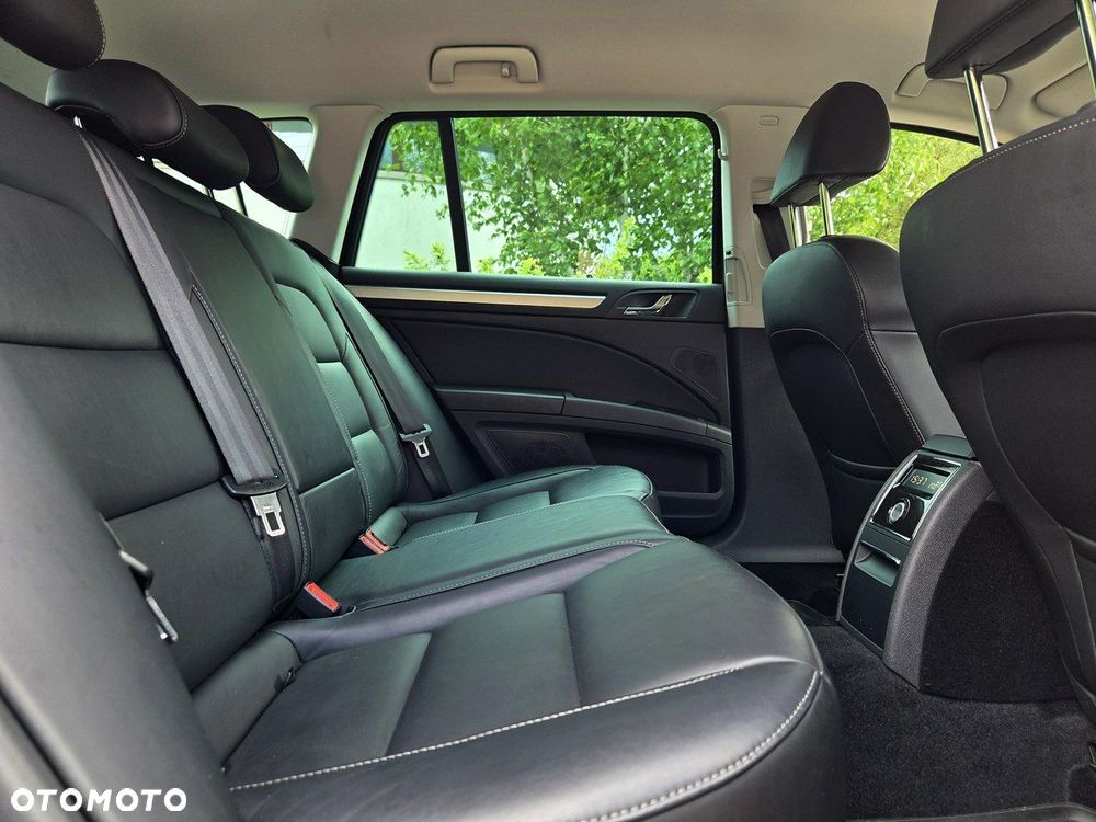 Skoda Superb 2.0 TDI Business - 11