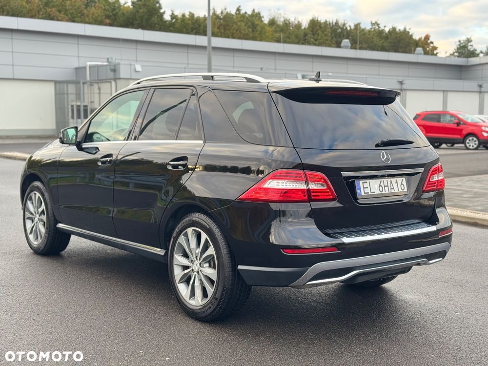 Mercedes-Benz ML 350 BlueTec 4-Matic - 13