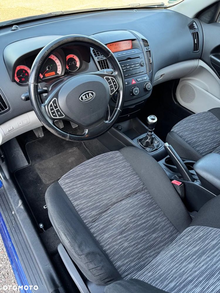Kia Ceed 1.4 Comfort - 6