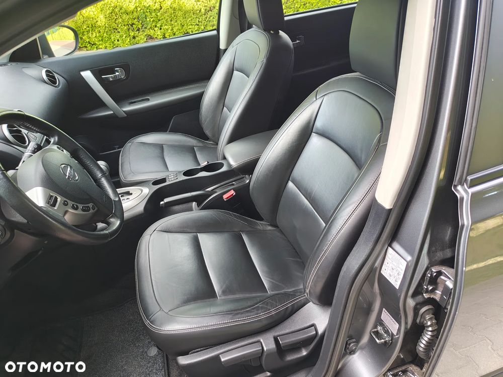 Nissan Qashqai 2.0 CVT lounge - 14