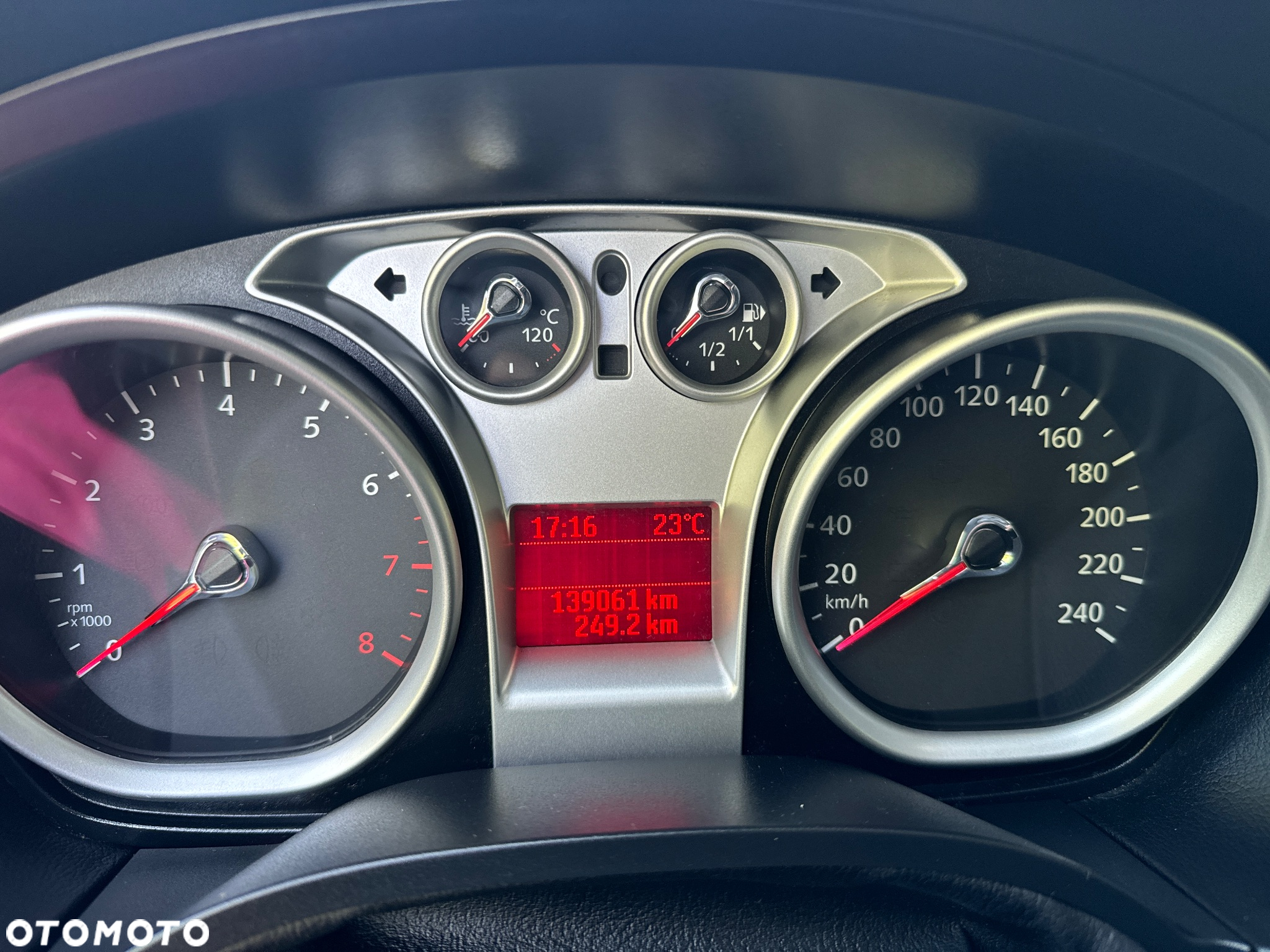 Ford Focus - 15