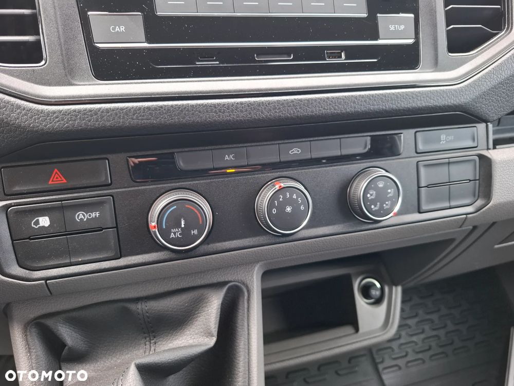 Volkswagen CRAFTER - 14