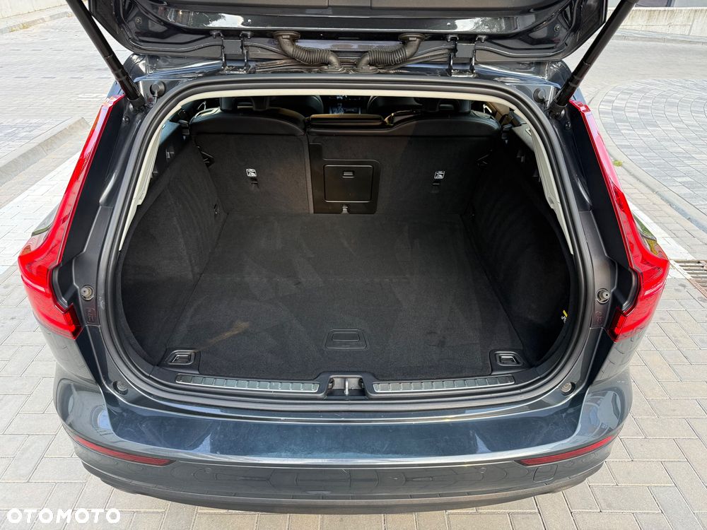 Volvo V60 D4 Momentum Pro - 25