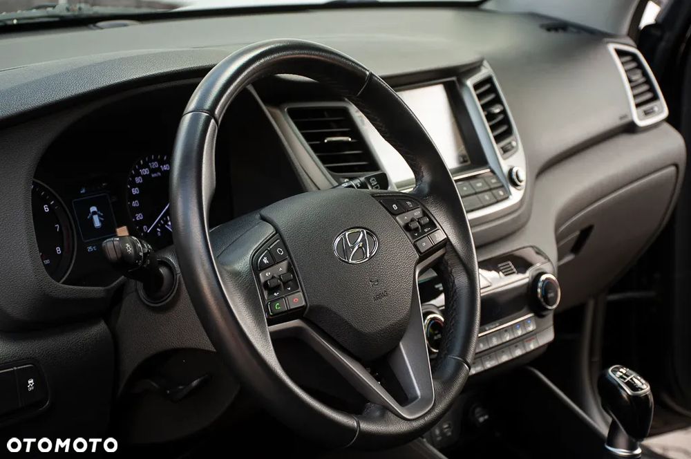 Hyundai Tucson 1.6 GDi 2WD Trend - 24