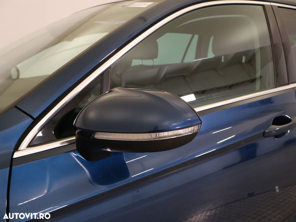 Volkswagen Passat - 17