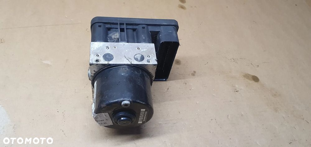 Pompa sterownik ABS Ford Focus MK2 Lift 8M51-2C405-EA - 4