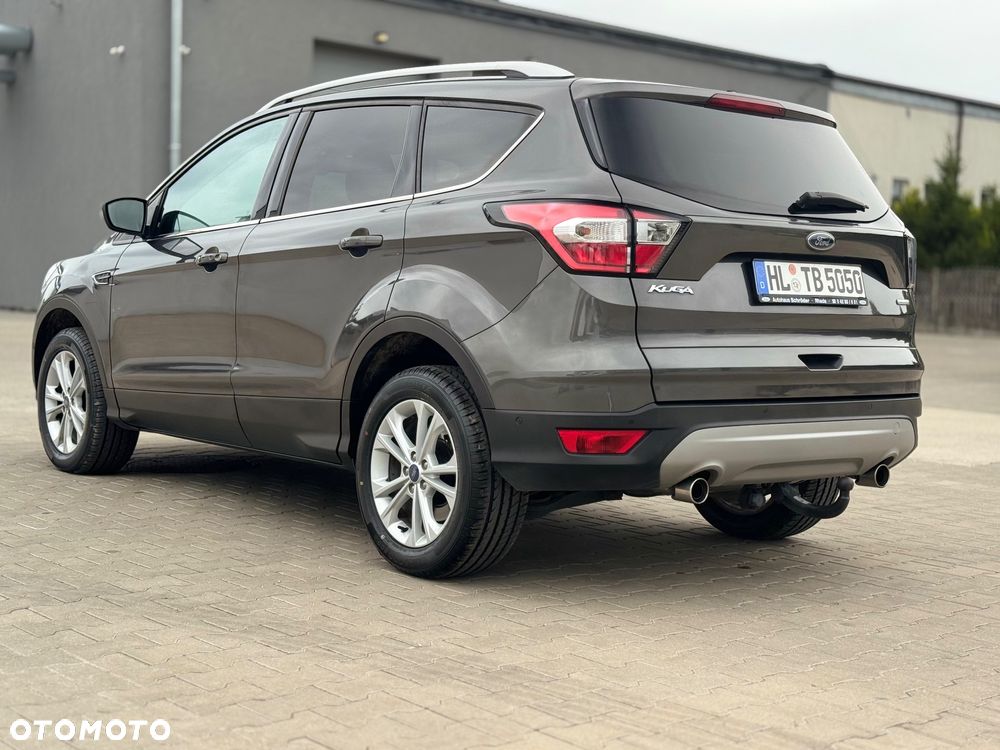 Ford Kuga 1.5 EcoBoost 2x4 Titanium - 3