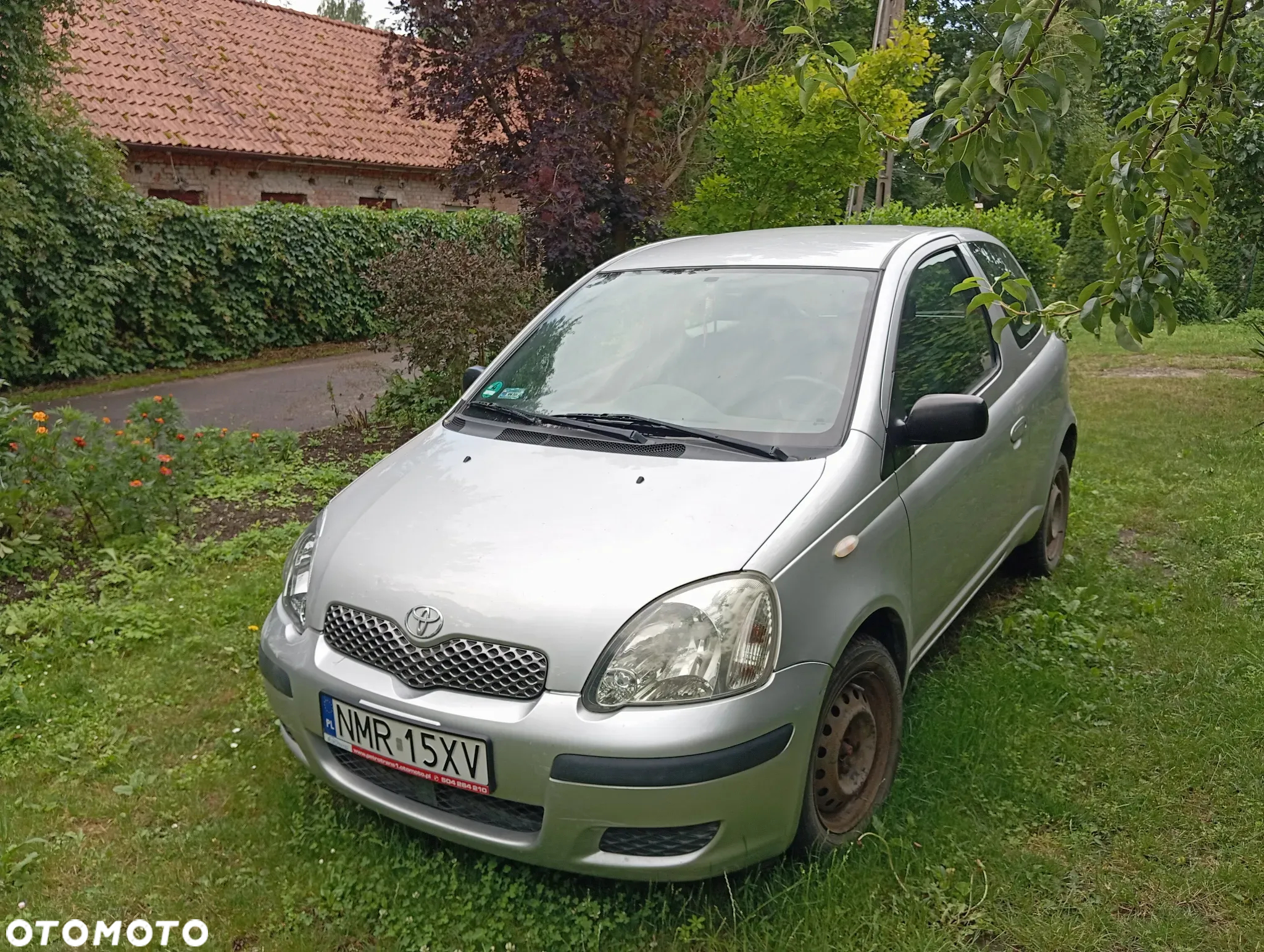 Toyota Yaris 1.0 - 10
