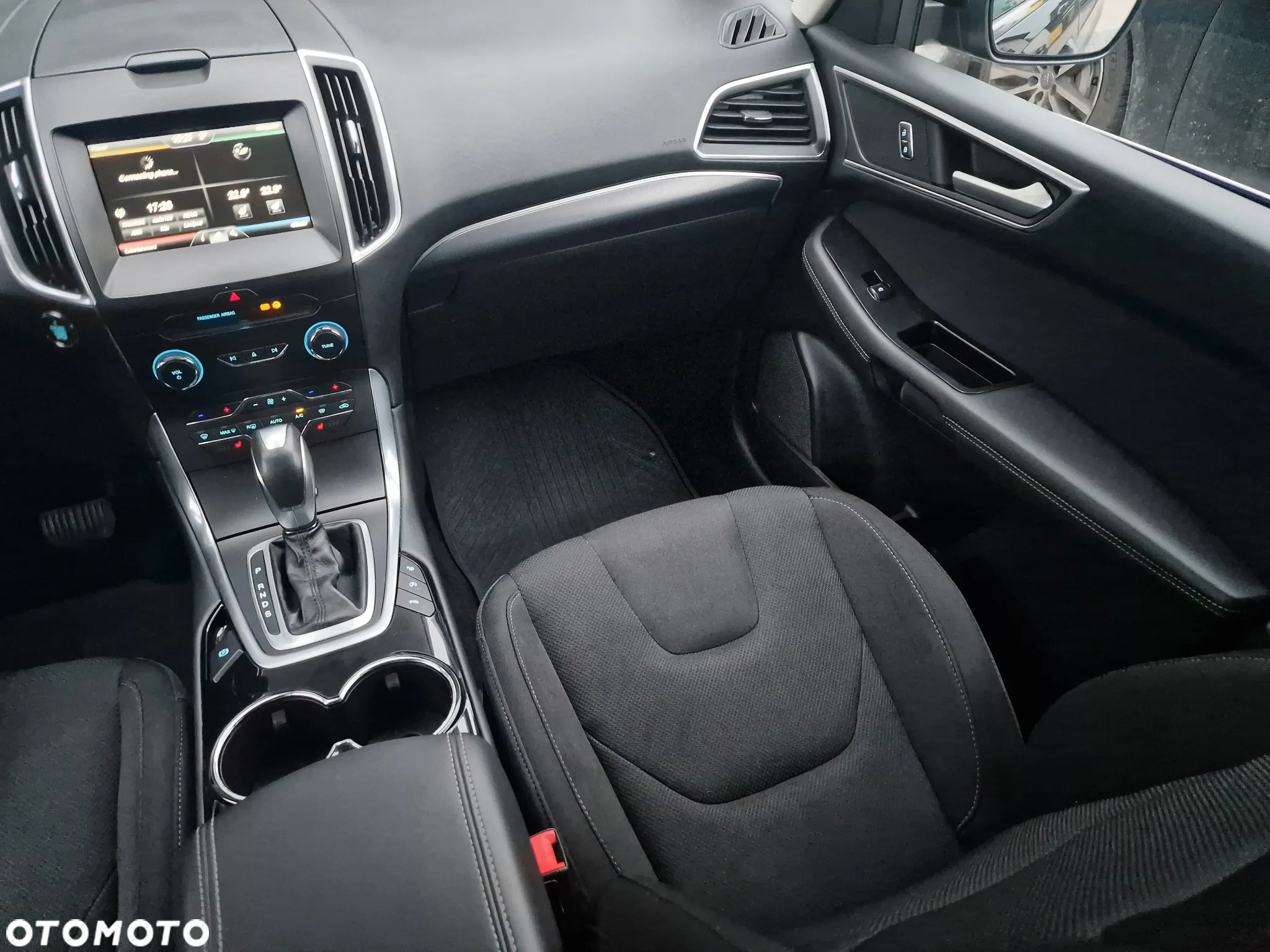 Ford S-Max 2.0 TDCi Titanium PowerShift - 26