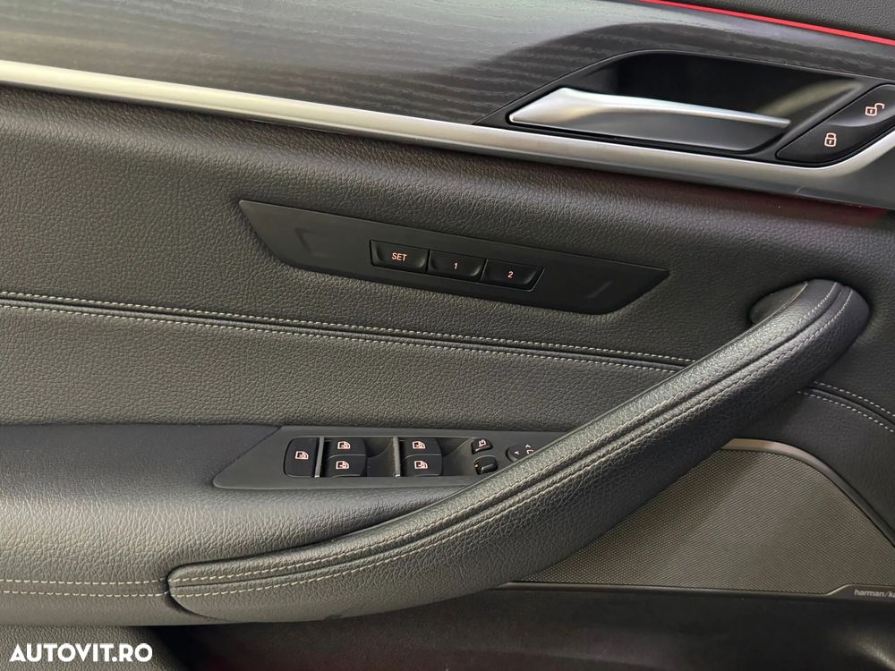 BMW Seria 5 530e xDrive Aut. - 19