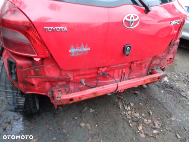 PAS TYLNY TOYOTA YARIS II 06-12 - 1