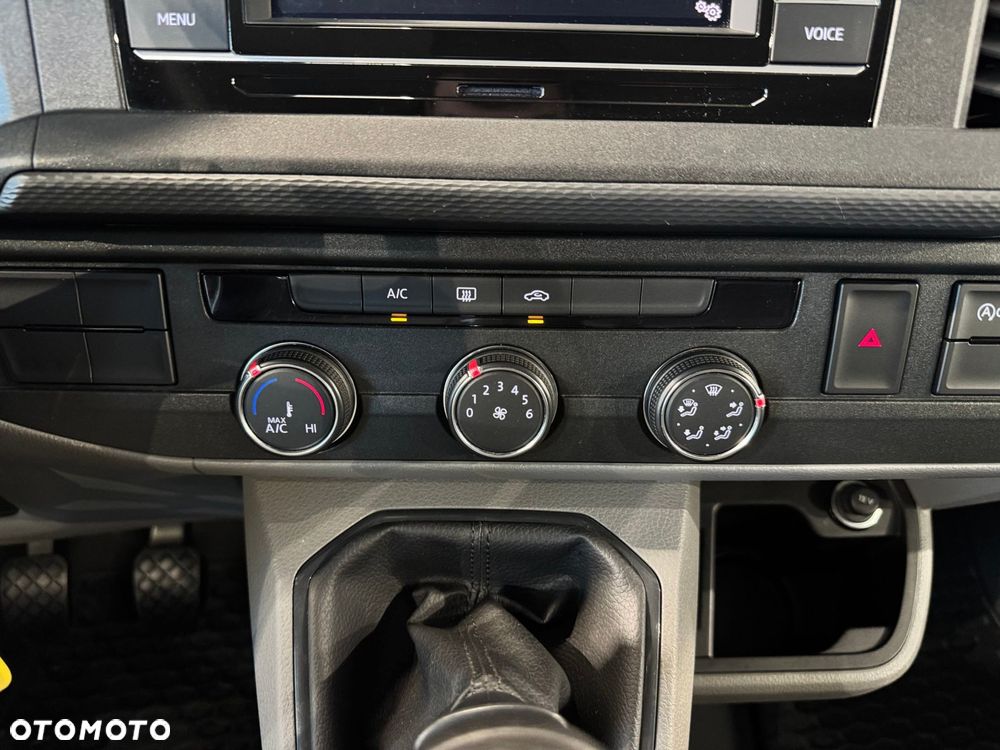 Volkswagen Transporter - 21