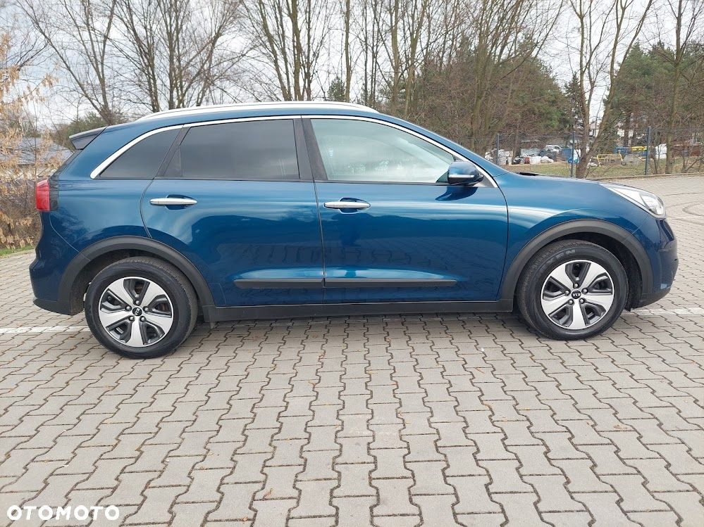Kia Niro 1.6 GDI 2WD Vision - 4