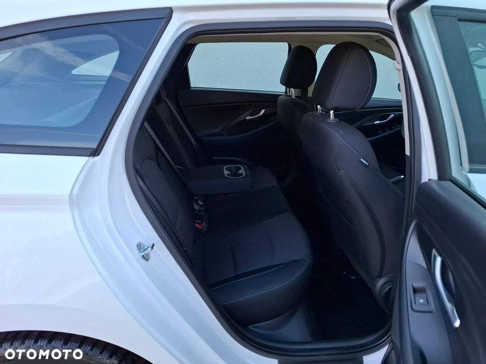 Hyundai i30 1.5 T-GDI 48V-Hybrid Advantage - 35