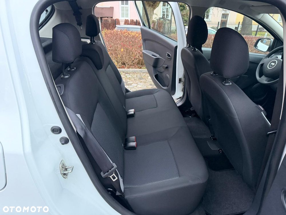 Dacia Sandero 1.2 16V 75 Laureate - 34