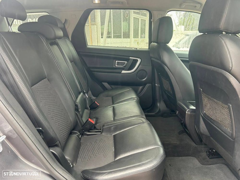 Land Rover Discovery Sport 2.0 TD4 HSE Auto - 52