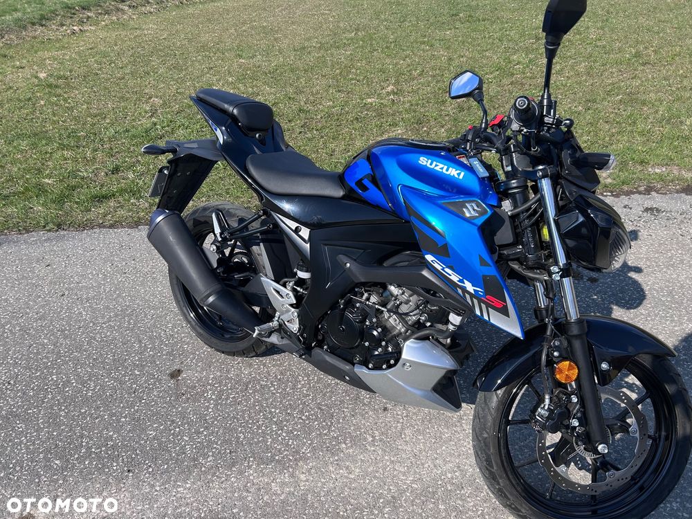 Suzuki GSX - 8