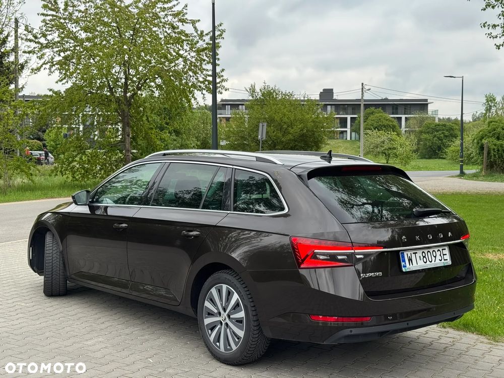 Skoda Superb 2.0 TDI SCR Style DSG - 3
