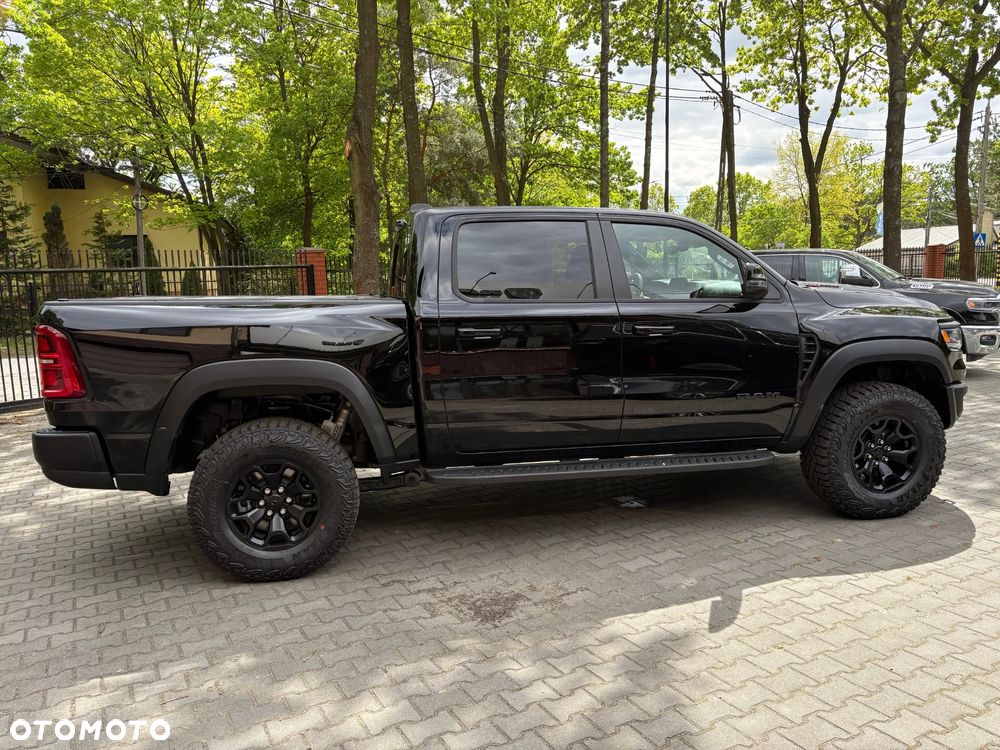 RAM 1500 RHO - 8