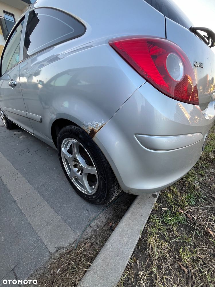 Opel Corsa 1.2 16V Enjoy - 5