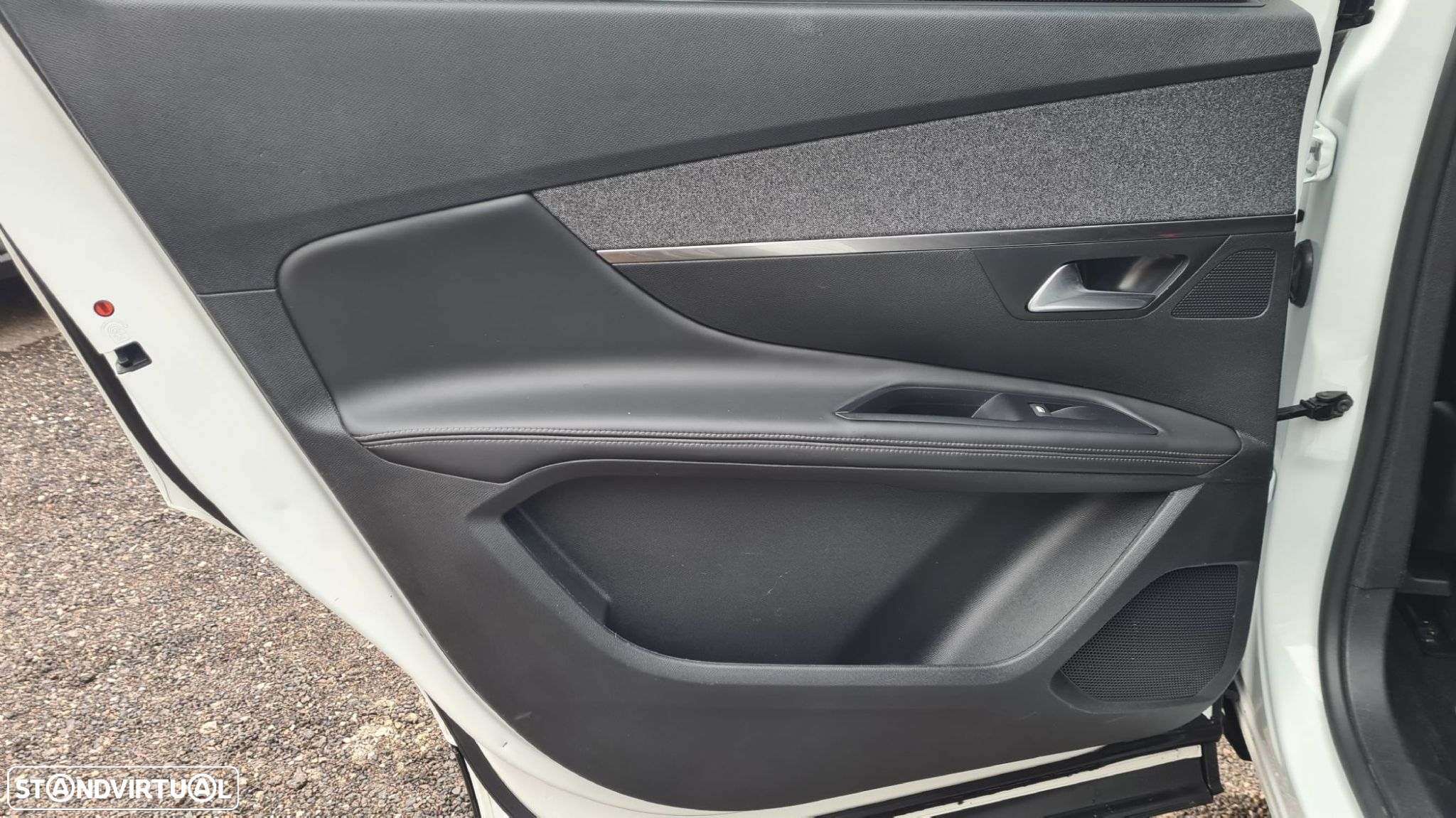 Peugeot 5008 1.5 BlueHDi Crossway - 48
