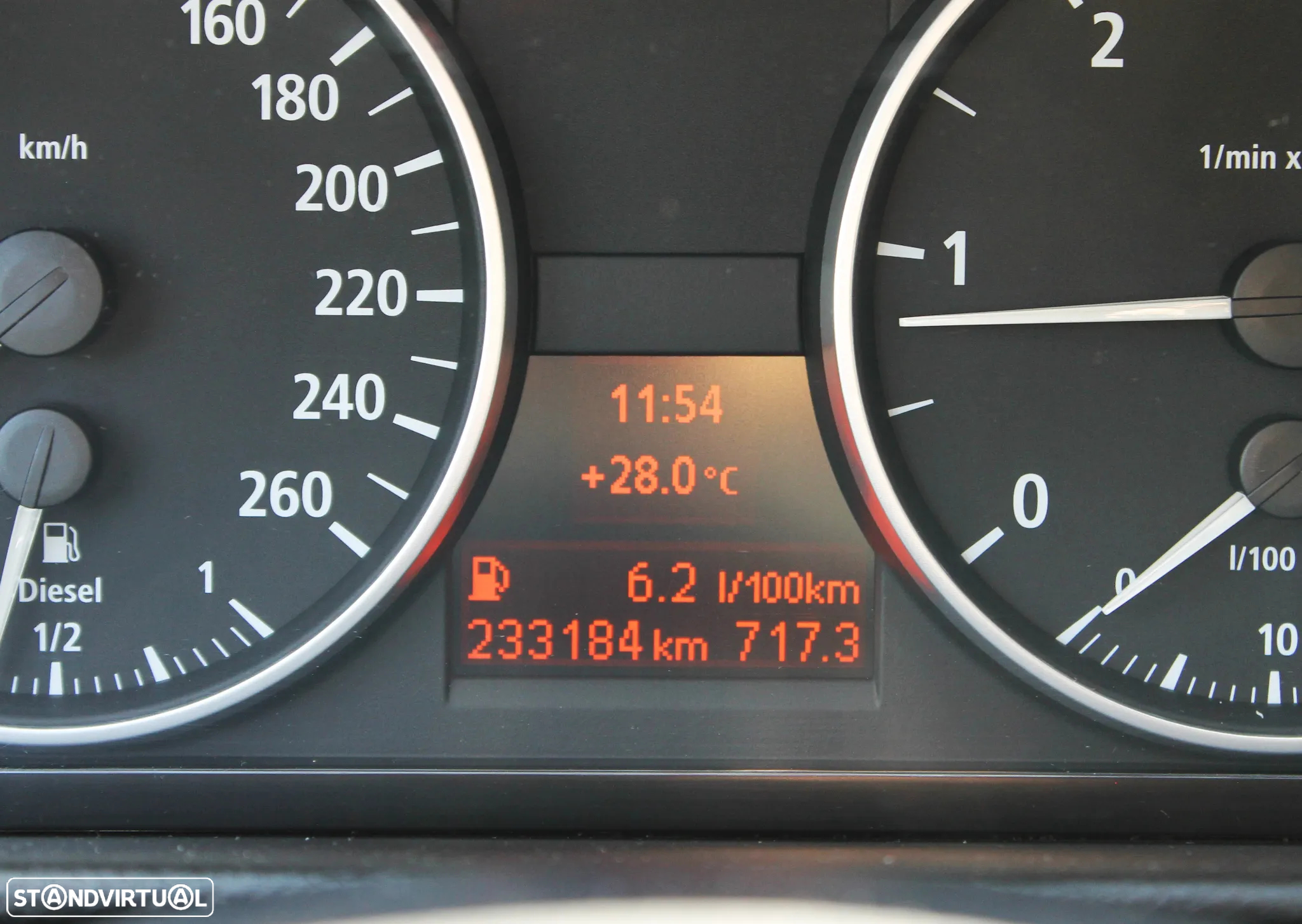 BMW 320 d Touring Exclusive - 8