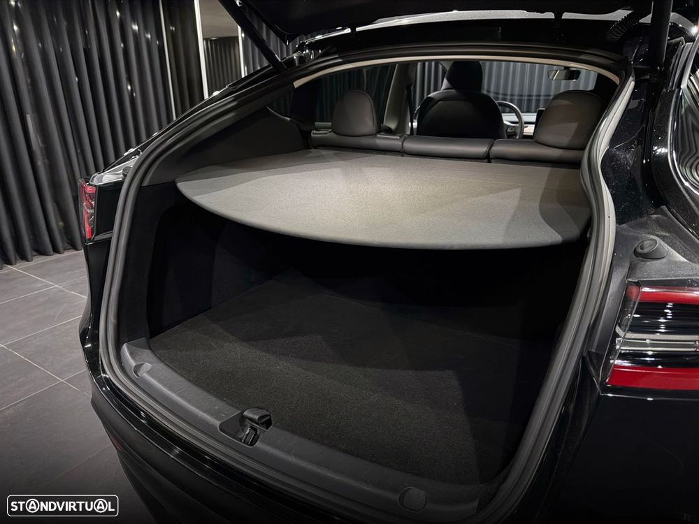 Tesla Model Y Performance Dual Motor AWD - 40