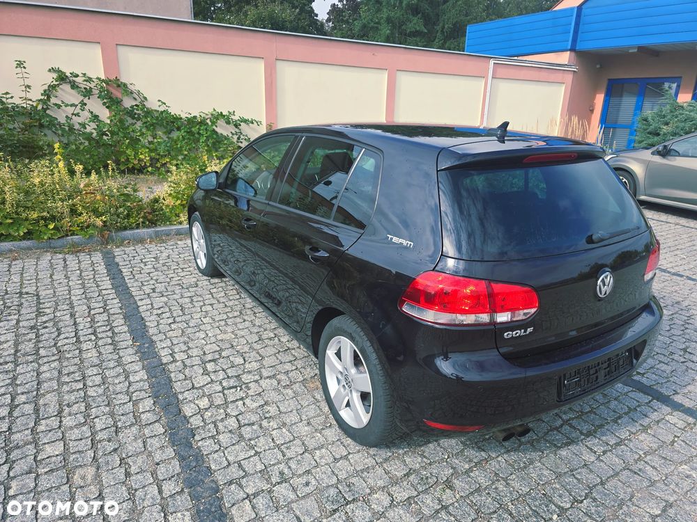 Volkswagen Golf 2.0 TDI DPF 4Motion MATCH - 10