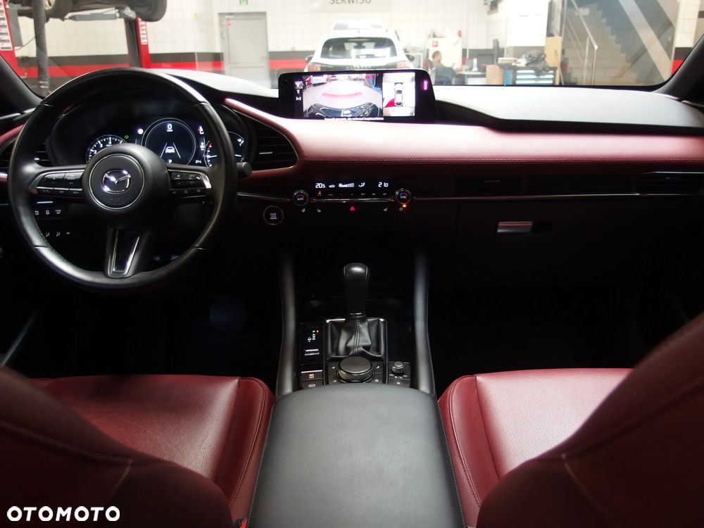 Mazda 3 2.0 mHEV Takumi - 11