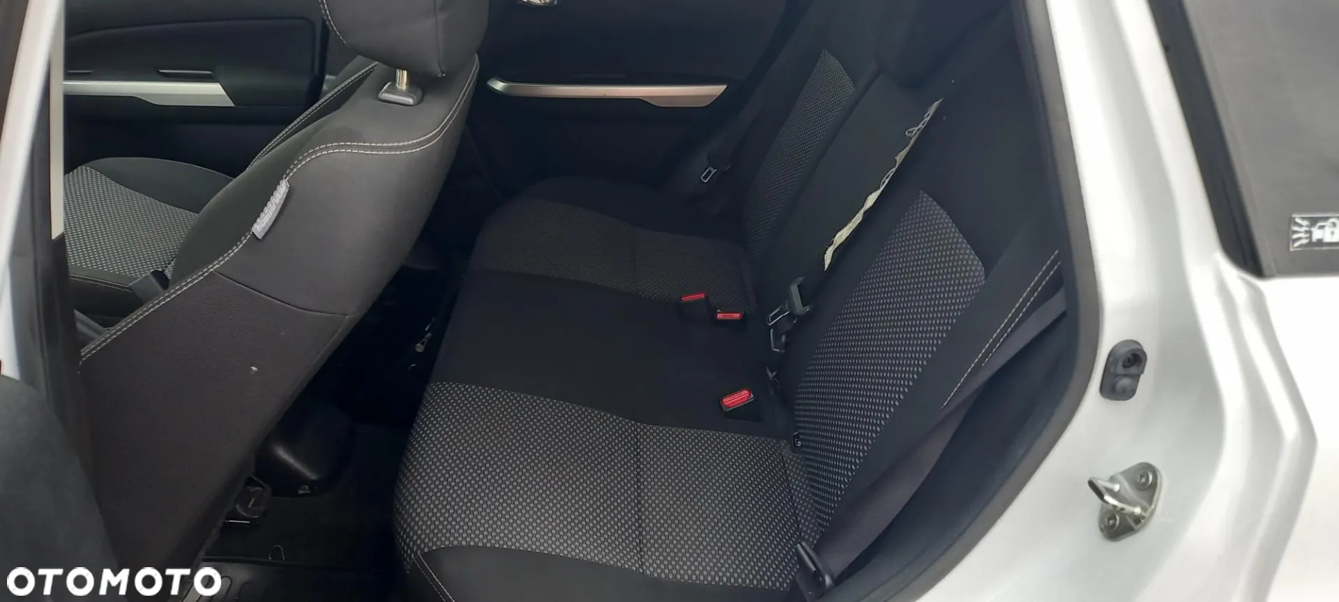 Suzuki Vitara 1.6 Comfort 2WD - 24