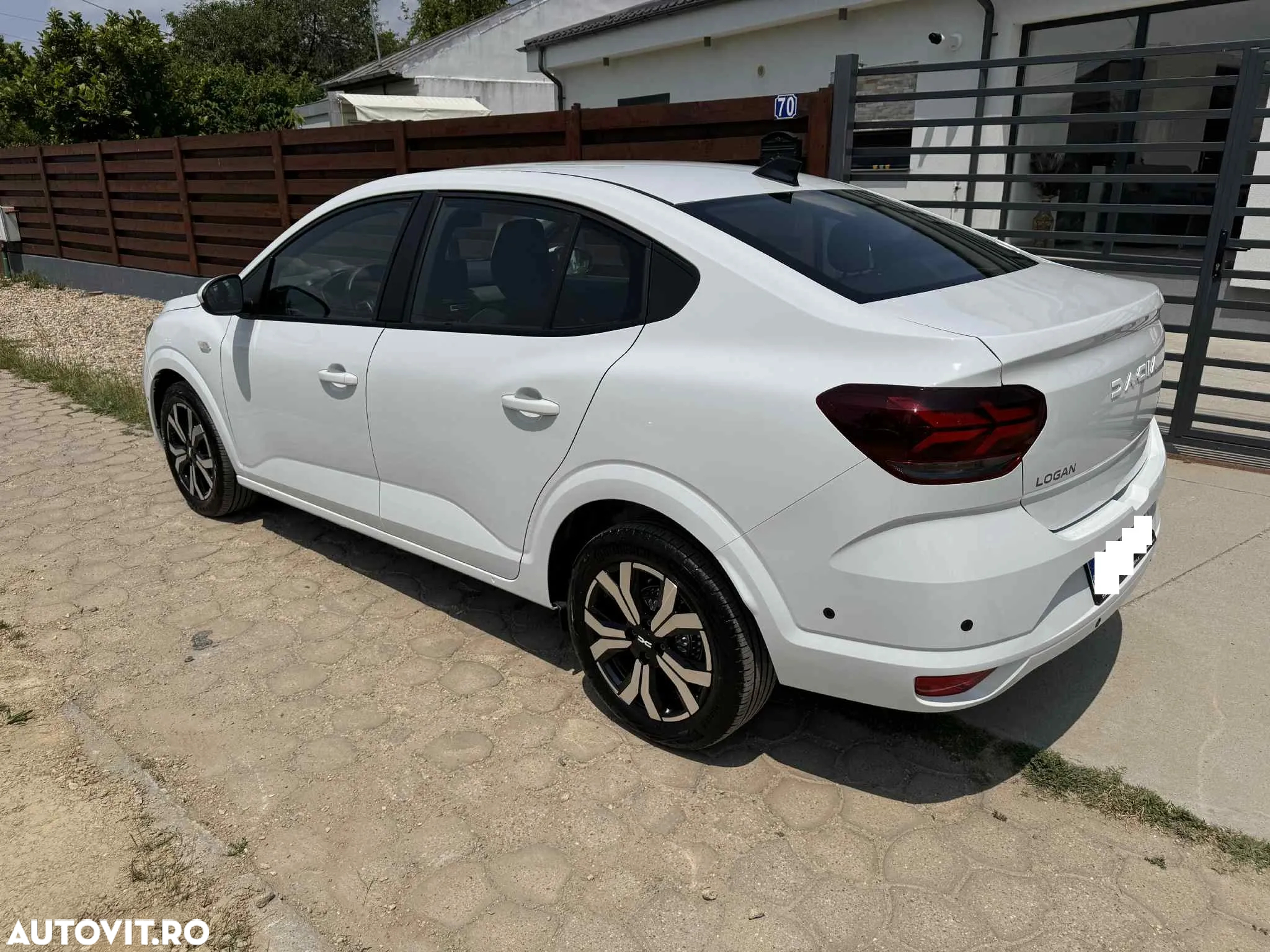 Dacia Logan ECO-G 100 MT6 Prestige - 6
