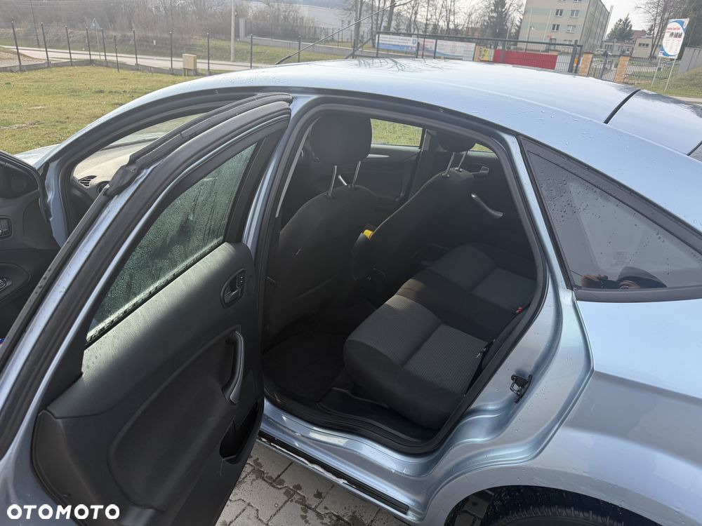 Ford Mondeo - 14