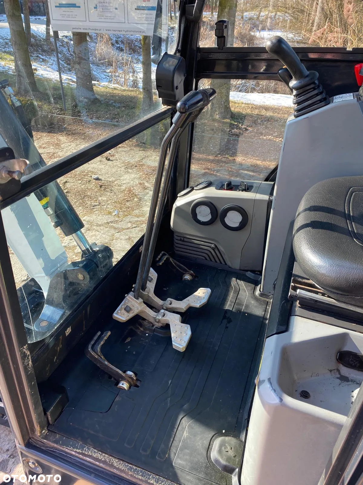 Bobcat E17 | 2019R | PO SERWISIE | 3 ŁYŻKI! | FV - 13