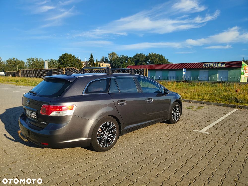 Toyota Avensis 2.0 Sol plus - 11