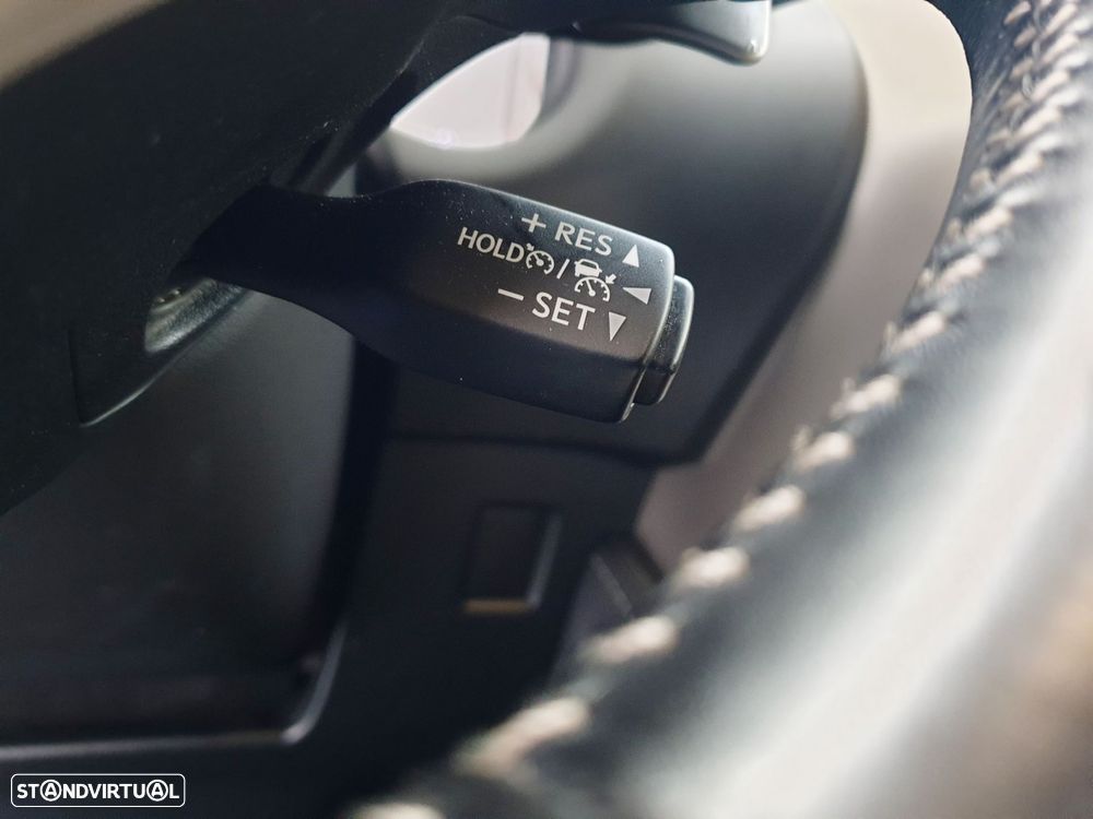 Lexus NX 300h Executive+ - 29