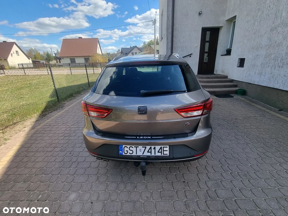 Seat Leon 2.0 TDI DPF Start&Stop DSG FR - 4