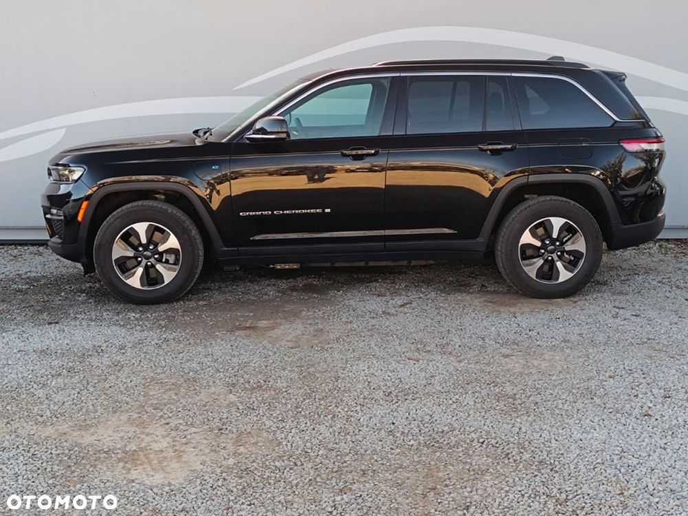 Jeep Grand Cherokee - 17
