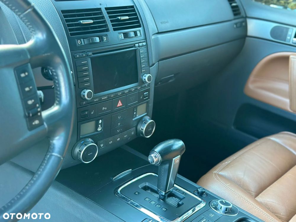 Volkswagen Touareg 3.0 V6 TDI DPF Automatik Individual - 8