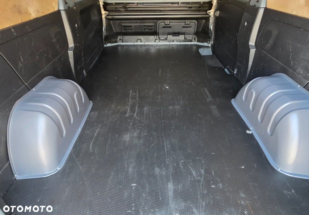 Renault Trafic - 31