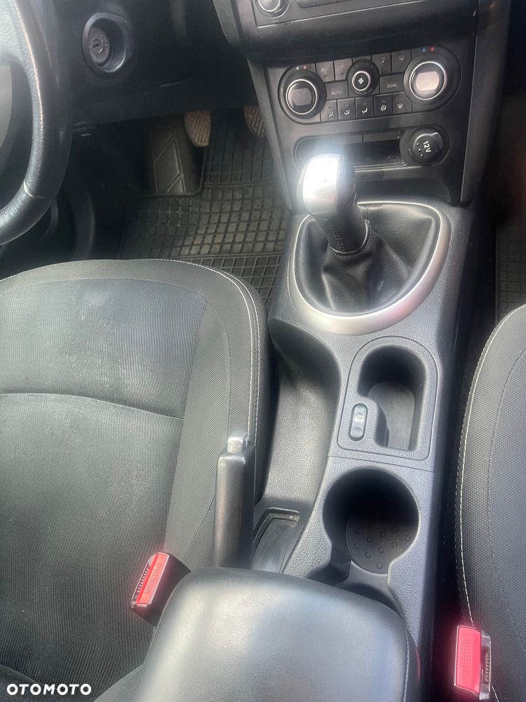 Nissan Qashqai - 28